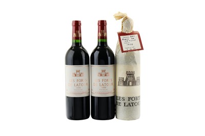 Lot 58 - 3 Bottles of Les Fort de Latour 1998 Paulliac,...