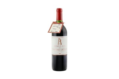 Lot 57 - 1 Bottle of Chateau Latour 1983 Paulliac,...