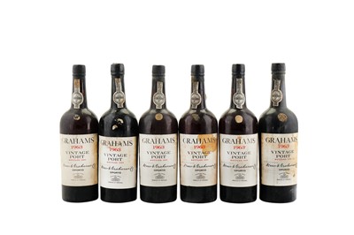 Lot 390 - 11 Bottles of Graham's 1963 Vintage Port 11...