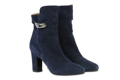 Lot 319 - Hermes Joueuse Blue Suede Ankle Boots - EU 41