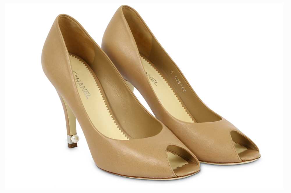 Cloth heels Chanel Black size 37 EU in Cloth - 41617367