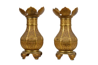 Lot 258 - A PAIR OF LATE 19TH CENTURY JAPANESE GILT...