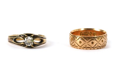Lot 266 - A yellow metal and old cut diamond set gypsy...