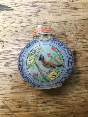 Lot 375 - A SMALL COLLECTION OF CHINESE SNUFF BOTTLES.