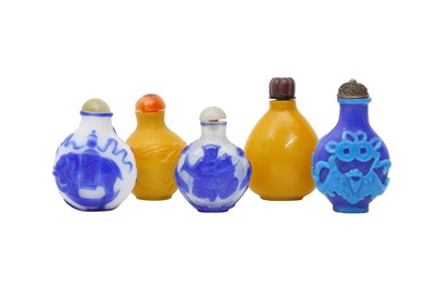 Lot 439 - A GROUP OF FIVE CHINESE BEIJING GLASS SNUFF BOTTLES