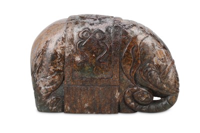 Lot 492 - A CHINESE HARDSTONE CARVING OF A CAPARISONED ELEPHANT, 20TH CENTURY