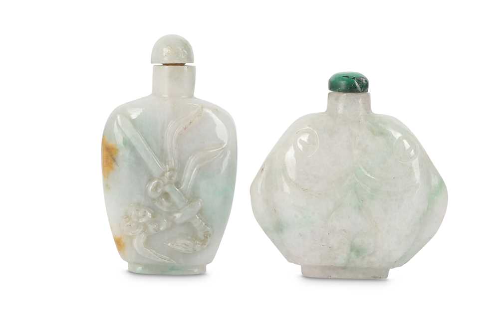 Lot 420 - TWO CHINESE JADEITE SNUFF BOTTLES.