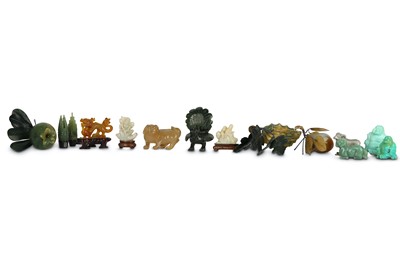 Lot 543 - A SMALL GROUP OF CHINESE HARDSTONE CARVINGS....