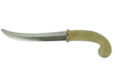 Lot 442 - A MONGOL WHITE JADE-HANDLED SWORD. The...