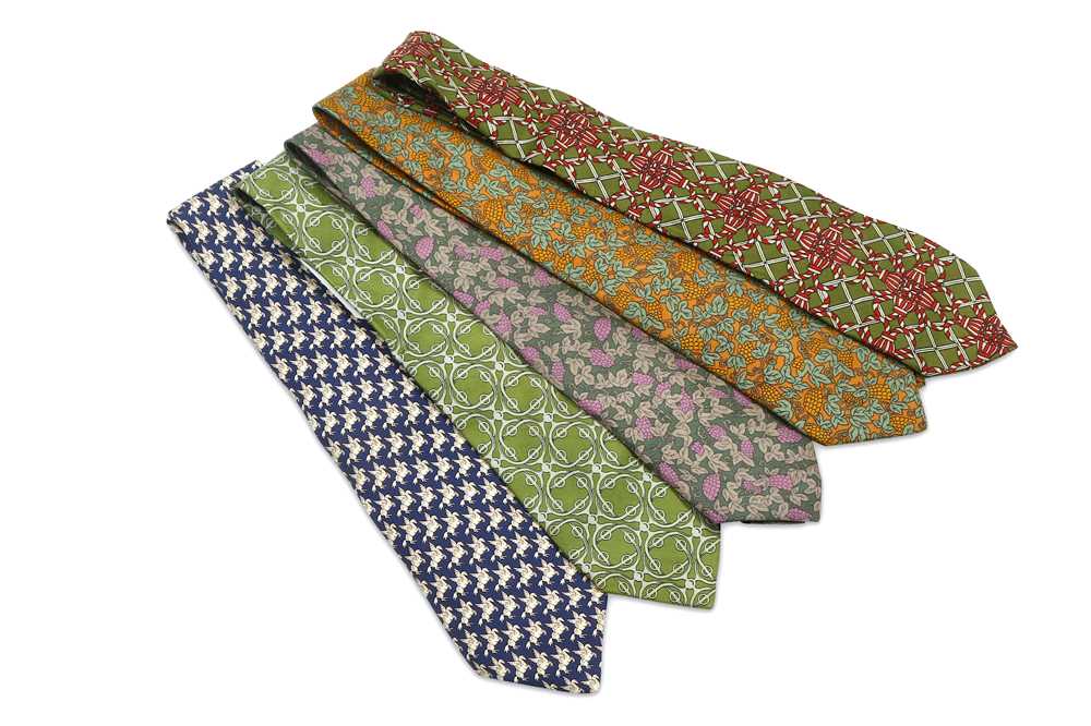 Lot 154 - Five Hermes Silk Ties