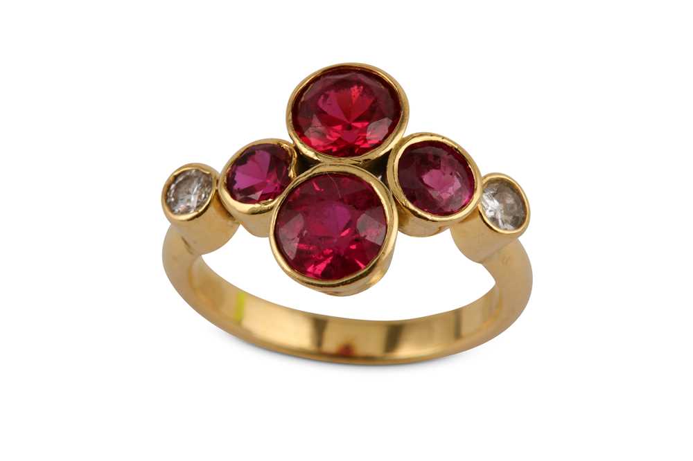 Lot 7 - A synthetic pink sapphire ring