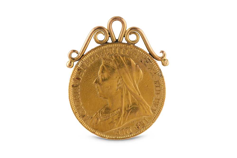 Lot 26 - A Queen Victoria full sovereign pendant