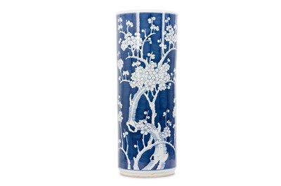 Lot 198 - A CHINESE BLUE AND WHITE 'PRUNUS' UMBRELLA...
