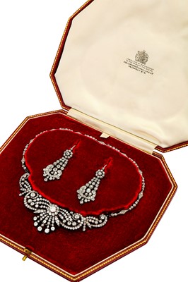 Lot 190 - A mid to late 19th century diamond necklace...