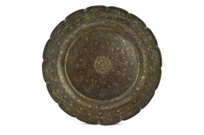 Lot 219 - A LARGE SILVER AND GOLD-INLAID KOFTGARI CHARGER