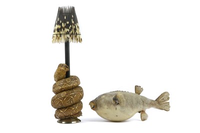 Lot 235 - AN UNUSUAL LAMP DECORATED WITH A TAXIDERMY...