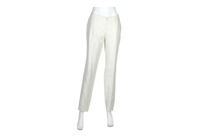 Lot 116 - Chanel White Trousers - size 42