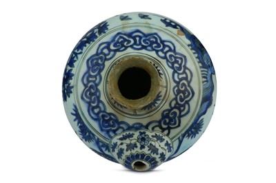 Lot 188 - A BLUE AND WHITE POTTERY QALYAN BASE (WATER PIPE)
