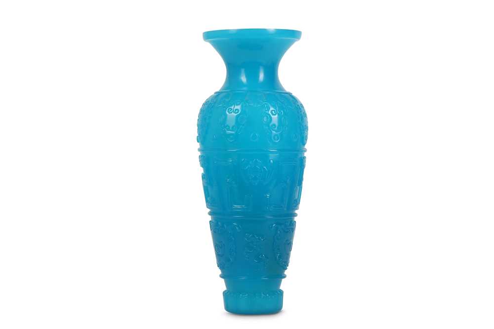 Lot 112 - A CHINESE TURQUOISE PEKING GLASS VASE. The...