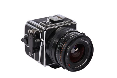 Lot 165 - A Hasselblad 905 SWC Medium Format Camera