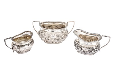 Lot 77 - An Edwardian sterling silver sugar and milk...