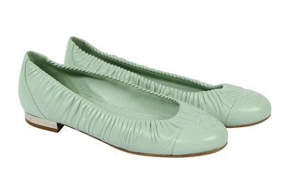 Lot 183 - Chanel Mint Green Gathered Flat Pump - size 37.5