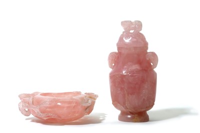 Lot 118 - A CHINESE ROSE QUARTZ VASE AND COVER AND A...