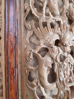Lot 690 - A CHINESE BOXWOOD INSET HARDWOOD 'DRAGON AND PHOENIX' BOX AND COVER.