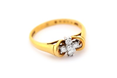 Lot 27 - A diamond dress ring, set with a brilliant-cut...