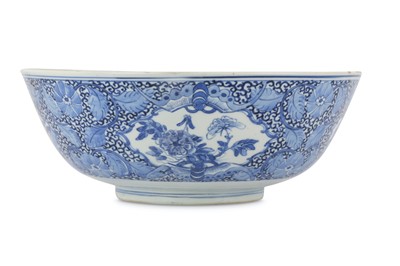 Lot 195 - A CHINESE BLUE AND WHITE BOWL. Qing Dynasty....