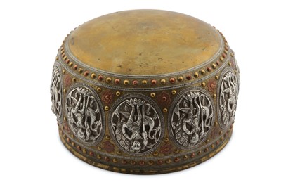 Lot 301 - -WITHDRAWN - A THANJAVUR SILVER AND COPPER-INLAID BRASS BOWL