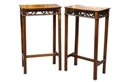 Lot 313 - A pair of Georgian mahogany occasional tables,...
