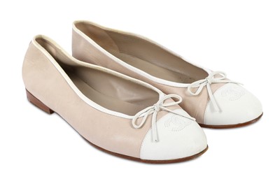 Lot 329 - Chanel Two-Tone Ballerina Flats - size 41