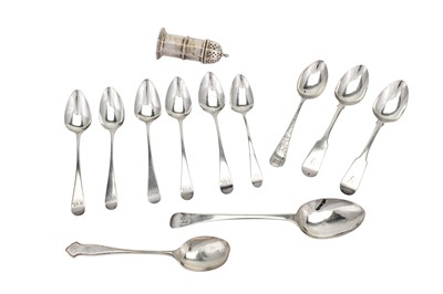 Lot 91 - A mixed group of sterling silver flatware five...