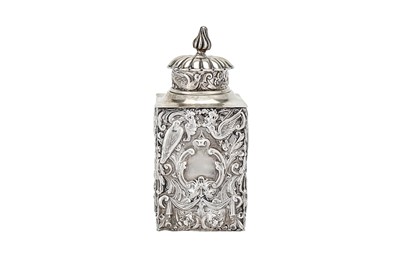 Lot 451 - A Victorian sterling silver tea caddy, London 1899 by William Comyns