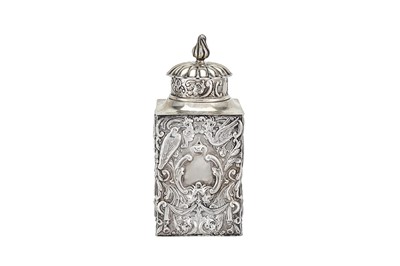 Lot 451 - A Victorian sterling silver tea caddy, London 1899 by William Comyns