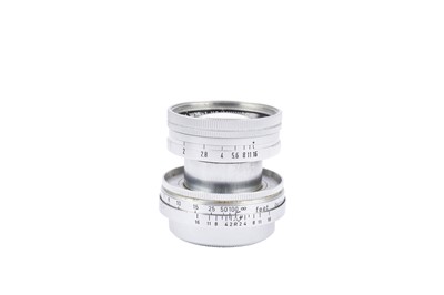 Lot 95 - A Leitz 5cm f/2 Summicron Lens