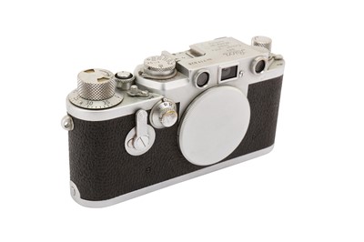 Lot 136 - A Leica IIIf Red Dial Rangefinder Camera Body