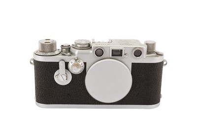 Lot 136 - A Leica IIIf Red Dial Rangefinder Camera Body