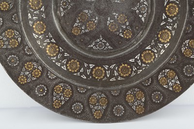 Lot 216 - A GOLD AND SILVER-INLAID KOFTGARI DISH