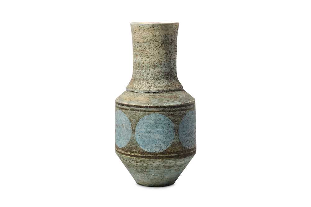 Lot 108 - HONOR CURTIS, TROIKA POTTERY: An urn shaped...