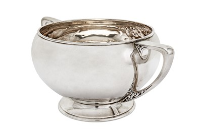 Lot 332 - A George V sterling silver twin handled bowl, London 1910 by Carrington & Co