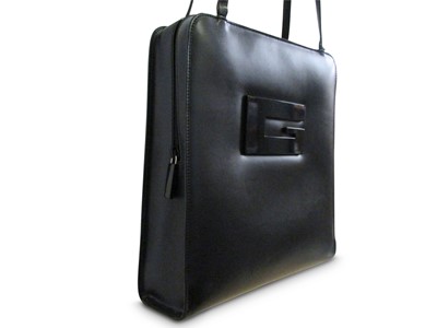 Lot 131 - Gucci Black Leather Shoulder Bag