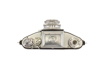 Lot 172 - A Pre-War Kine Exacta I SLR Camera