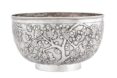 Lot 169 - A late 19th century Chinese export silver fruit bowl, Canton circa 1899, retailed by Wang Hing