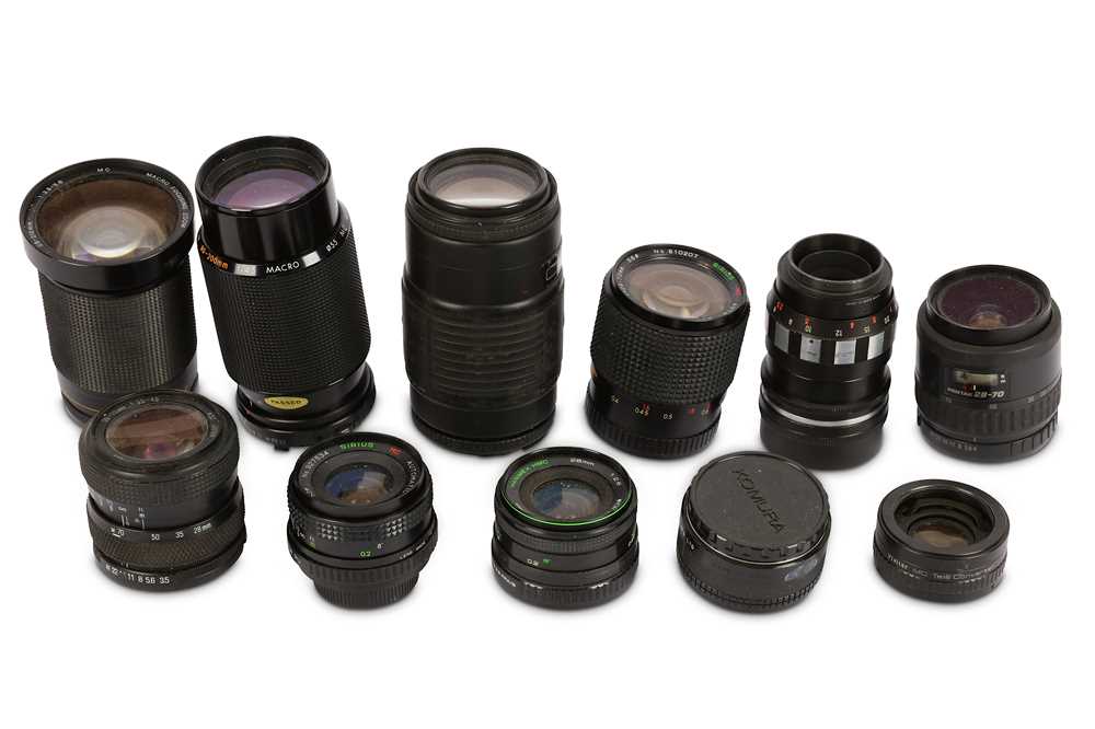 Lot 217 - A Selection of SLR Lenses