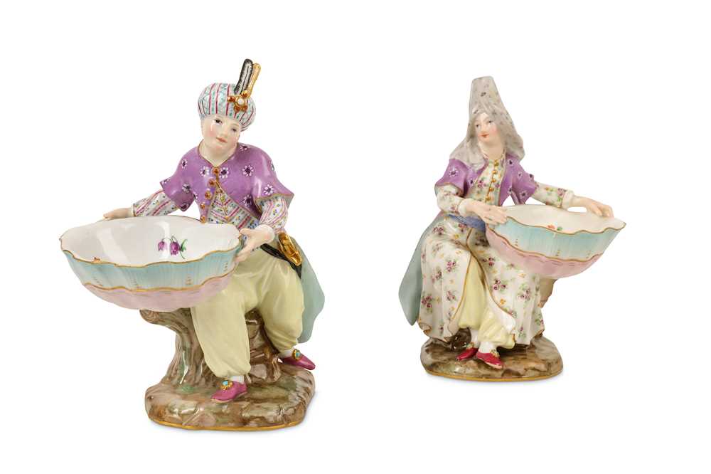 Lot 132 - A PAIR OF 19TH CENTURY MEISSEN PORCELAIN...