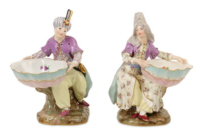 Lot 132 - A PAIR OF 19TH CENTURY MEISSEN PORCELAIN...