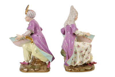 Lot 132 - A PAIR OF 19TH CENTURY MEISSEN PORCELAIN...