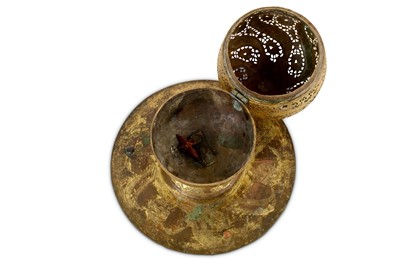 Lot 146 - A LATE 17TH / EARLY 18TH CENTURY TURKISH...
